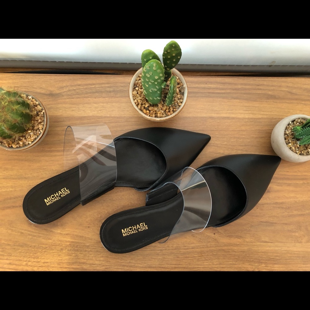 SOLD Michael Kors ‘Brina Leather Mule’ in black.